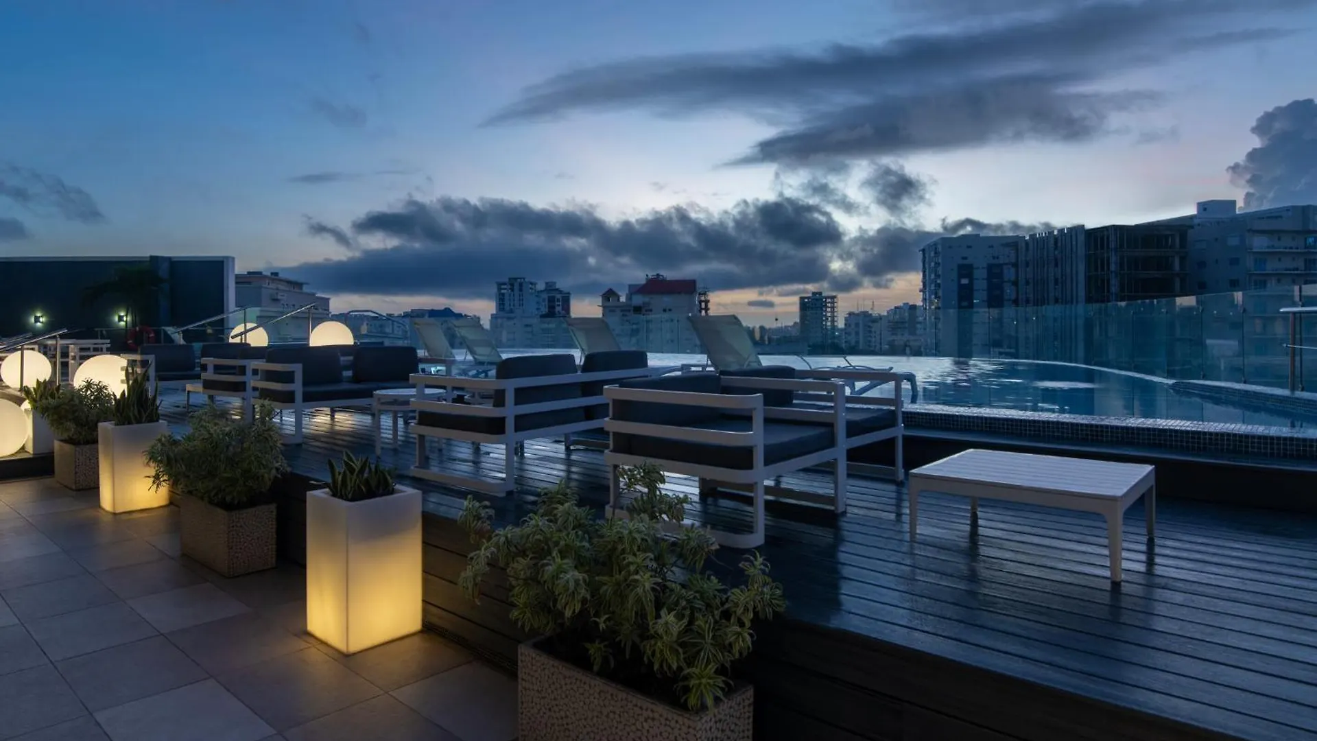Embassy Suites By Hilton Santo Domingo Hotel