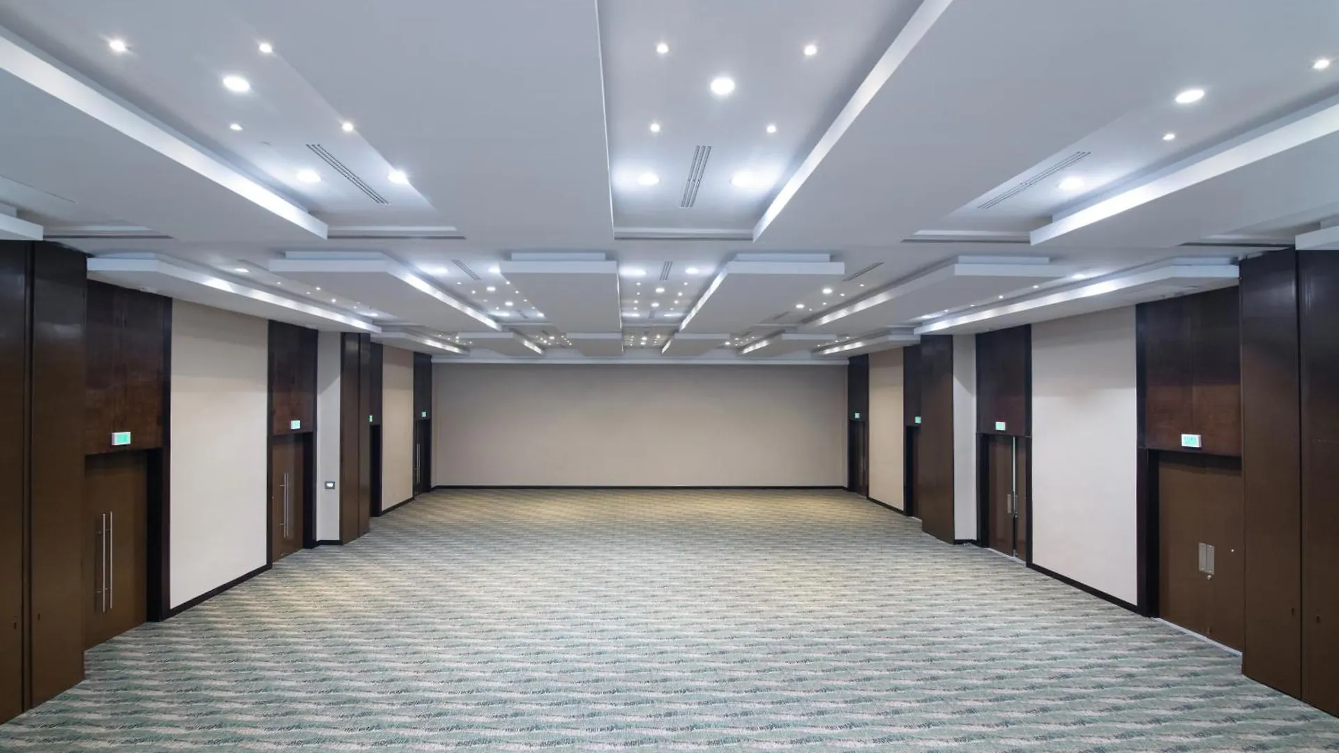 Hotel Embassy Suites By Hilton Santo Domingo